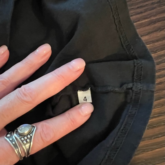 OBEY T-Shirt Size 4 - Picture 4 of 4